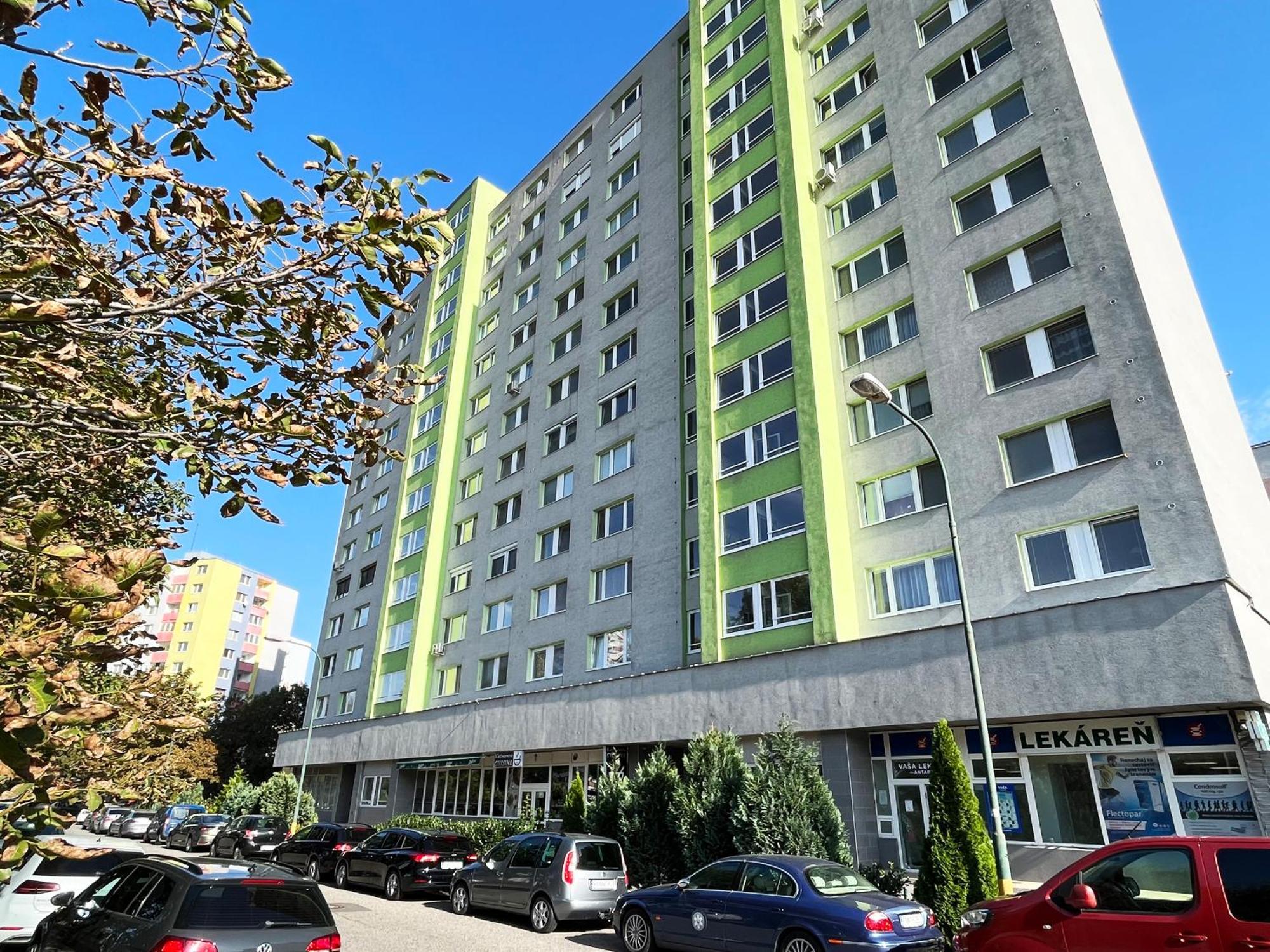 Air-Conditioned Studio, Close To City Centre & Tram Stop براتسيلافا المظهر الخارجي الصورة
